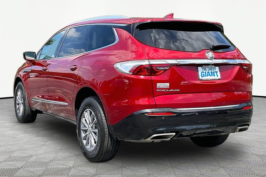 Used 2023 Buick Enclave Essence FWD image 4