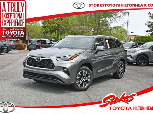 New 2026 Toyota Highlander XLE AWD/4WD image 1