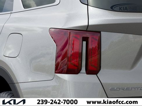 New 2026 Kia Sorento S image 11