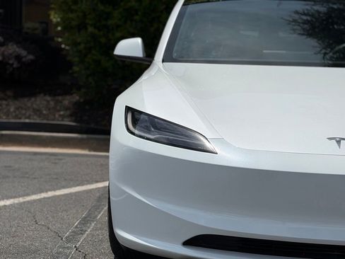 Used 2025 Tesla Model 3 Long Range AWD/4WD image 4