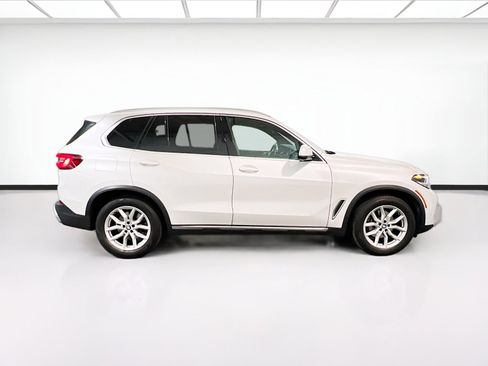 Used 2023 BMW X5 xDrive40i w/ Parking Assistance Package AWD/4WD image 25
