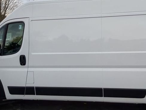 New 2026 RAM ProMaster 2500 w/ Cold Weather Group image 3