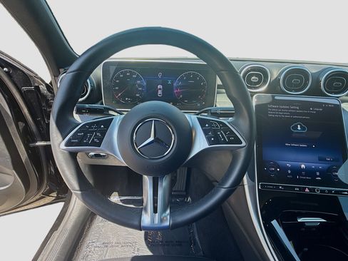 Used 2025 Mercedes-Benz C 300 Sedan image 8