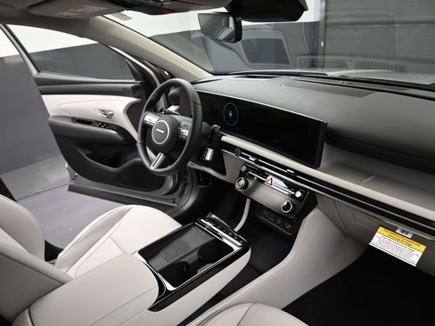 New 2026 Hyundai Tucson Limited image 12