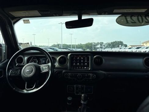 Used 2021 Jeep Gladiator Sport AWD/4WD image 20