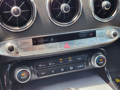 Used 2019 Kia Stinger GT image 32