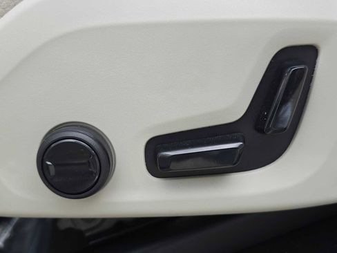 Used 2019 Volvo XC90 T5 Momentum FWD image 22