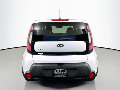 Used 2016 Kia Soul Base image 6