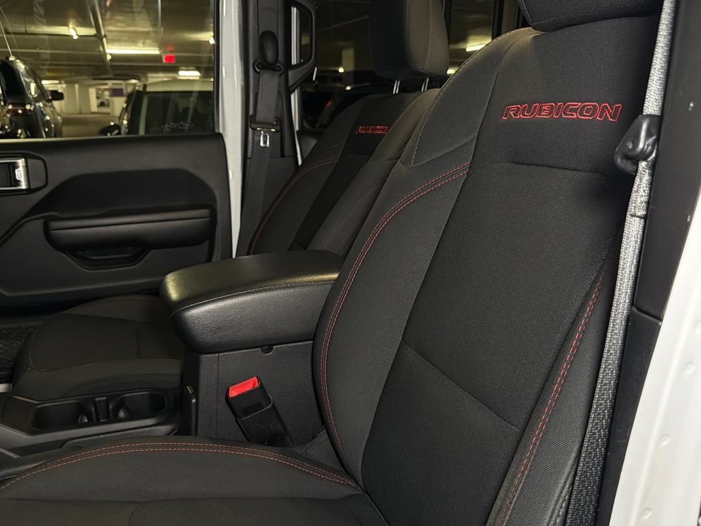 Used 2021 Jeep Wrangler Unlimited Rubicon AWD/4WD image 17