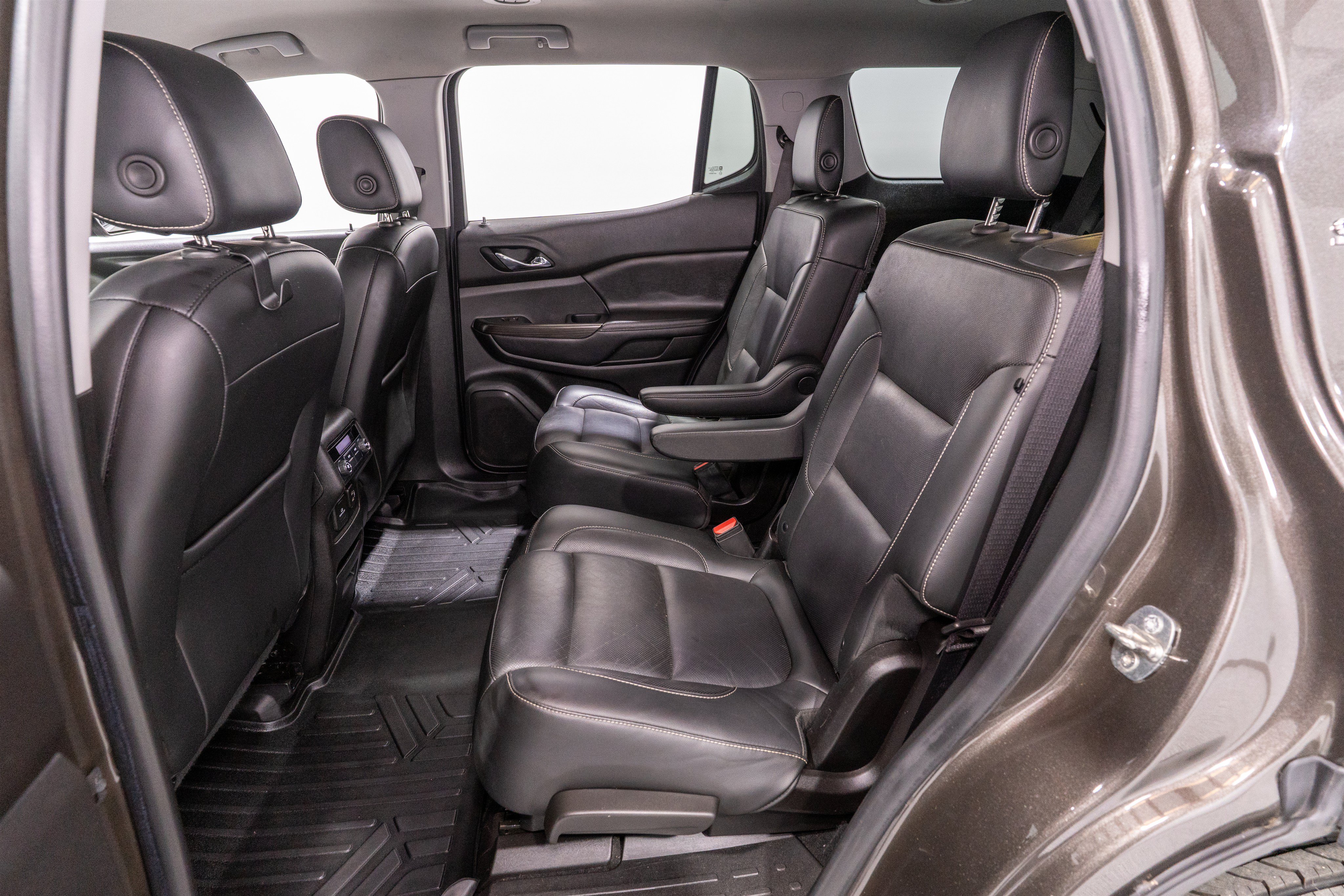 Used 2019 GMC Acadia SLT FWD image 31