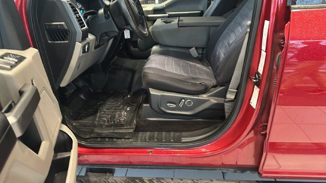 Used 2016 Ford F150 XLT w/ Equipment Group 302A Luxury AWD/4WD image 9