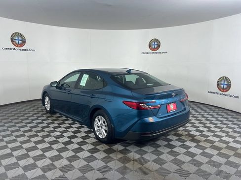 Used 2025 Toyota Camry LE FWD image 19