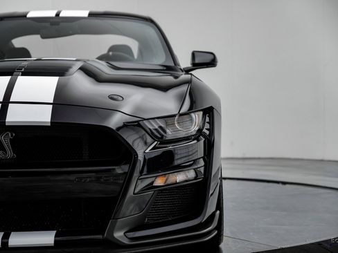 Used 2022 Ford Mustang Shelby GT500 w/ Technology Package image 26