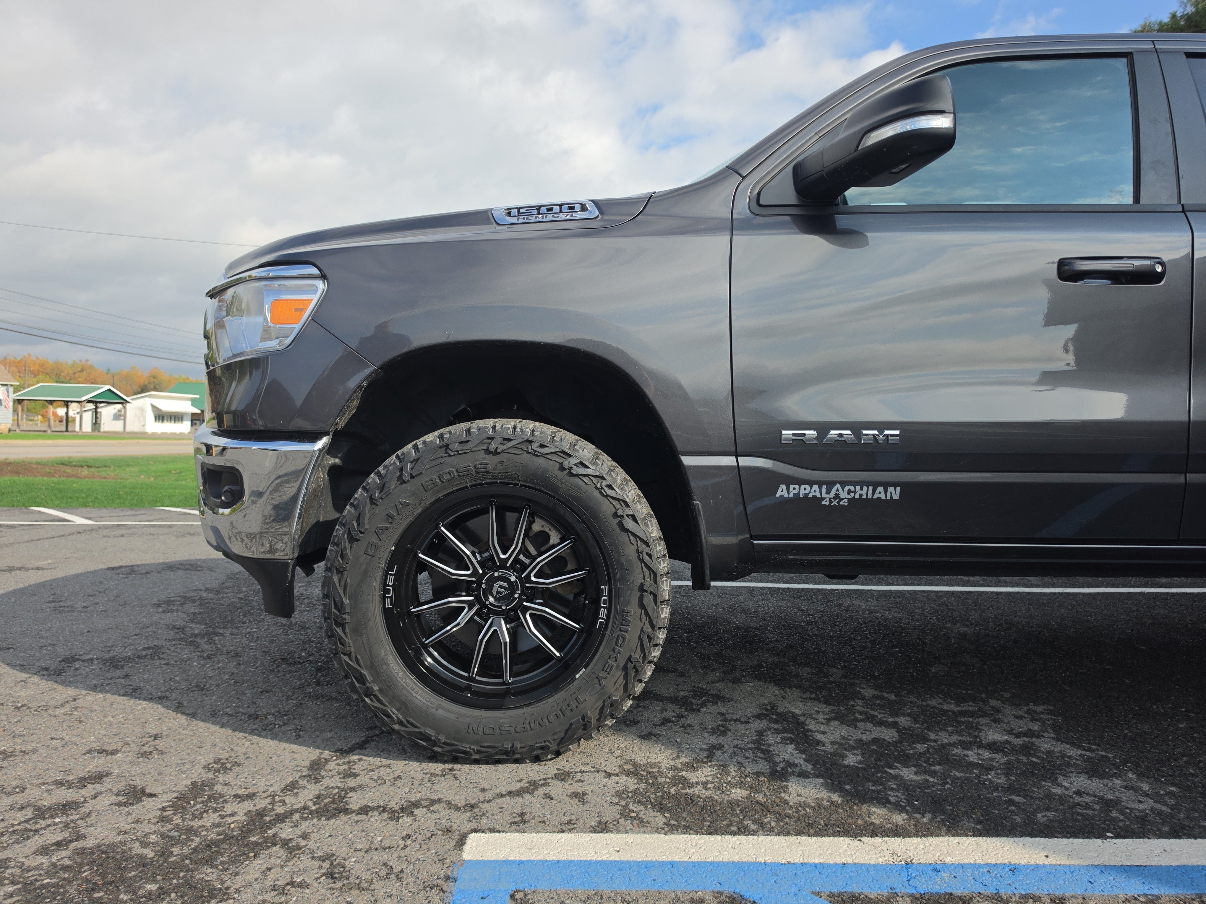 Used 2022 RAM 1500 Big Horn AWD/4WD image 12