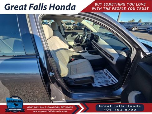 Used 2023 Honda HR-V EX-L image 16