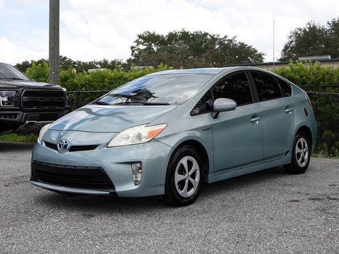 Used 2013 Toyota Prius Three FWD image 3