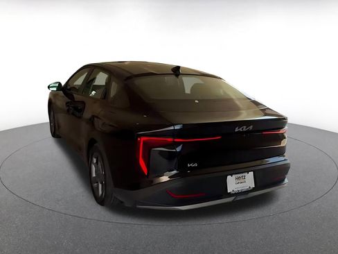 Used 2025 Kia K4 FWD image 9