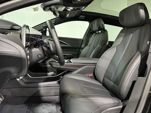 New 2026 Cadillac Lyriq V image 4