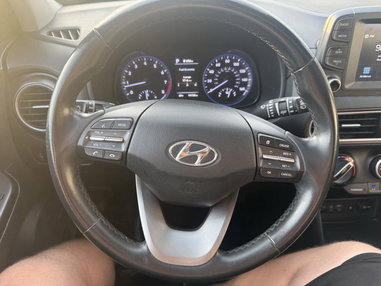 Used 2021 Hyundai Kona SEL Plus FWD image 23