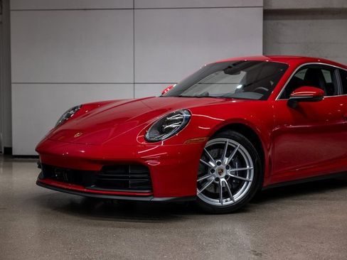 Used 2025 Porsche 911 Carrera image 17