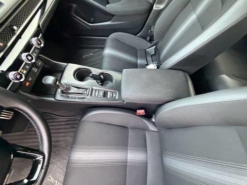 Used 2023 Honda Civic Sport image 18