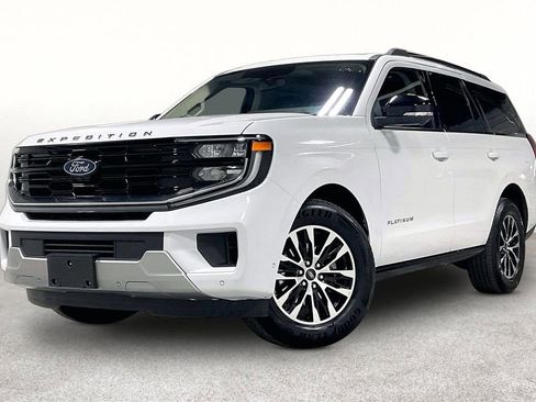 Used 2025 Ford Expedition Platinum AWD/4WD image 14