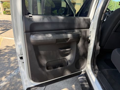 Used 2011 Chevrolet Silverado 1500 LT image 15