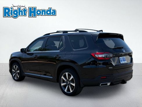 Certified 2024 Honda Pilot Elite image 4