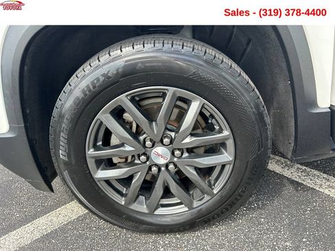 Used 2019 GMC Acadia SLT AWD/4WD image 25