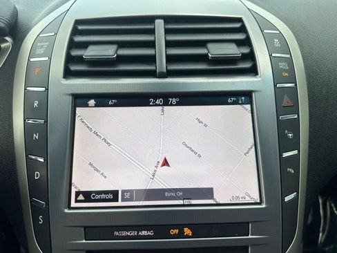 Used 2019 Lincoln MKZ Reserve AWD/4WD image 26