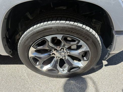 Used 2019 RAM 1500 Limited image 15