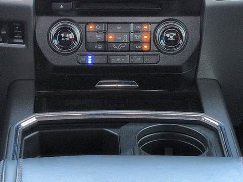 Certified 2017 Ford F250 Platinum w/ Platinum Ultimate Package image 19