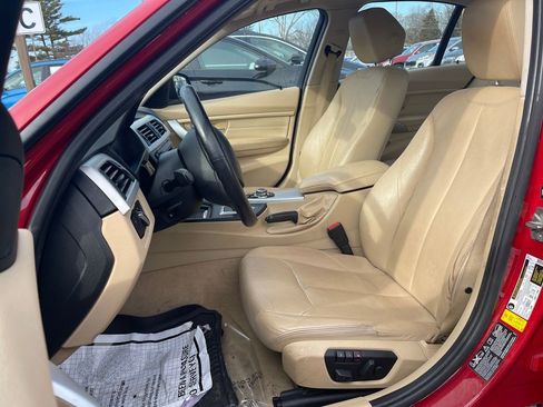Used 2013 BMW 328i xDrive Sedan AWD/4WD image 13
