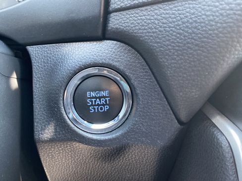 Used 2021 Toyota RAV4 XLE Premium AWD/4WD image 23