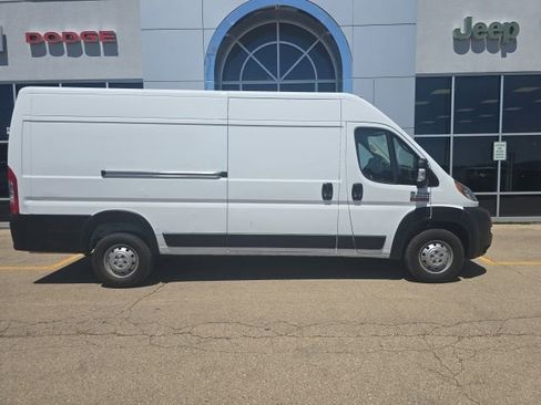 Used 2020 RAM ProMaster 3500 w/ Interior Convenience Group FWD image 2