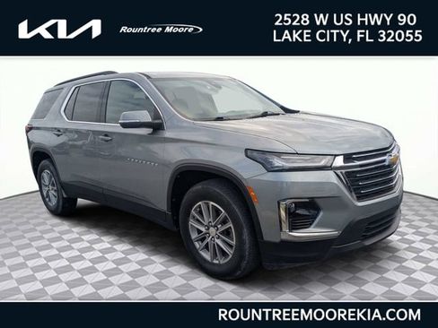 Used 2023 Chevrolet Traverse LT FWD image 1