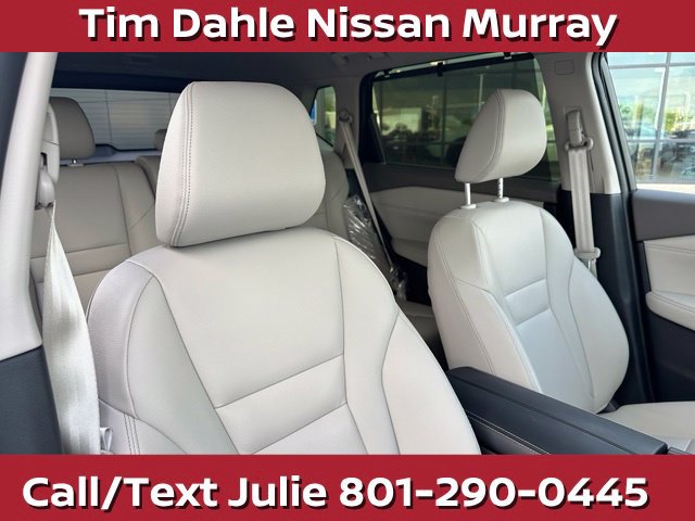Used 2025 Nissan Rogue SL w/ SL Premium Package AWD/4WD image 16