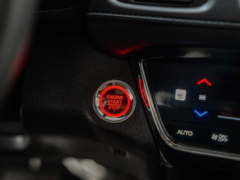 Used 2019 Honda HR-V EX image 27