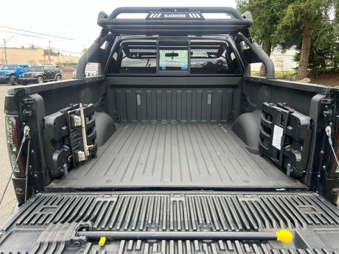 Used 2014 Ford F150 Raptor w/ Equipment Group 801A Luxury AWD/4WD image 13