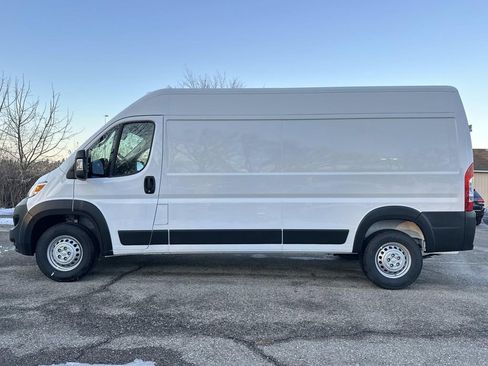 New 2026 RAM ProMaster 2500 w/ Convenience Group image 5