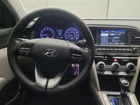 Used 2019 Hyundai Elantra SEL image 22