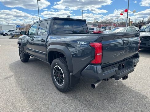 New 2026 Toyota Tacoma TRD Off-Road AWD/4WD image 5