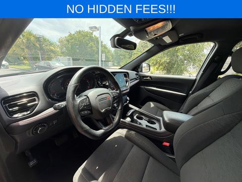 Used 2025 Dodge Durango GT RWD image 16