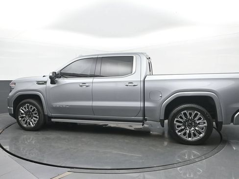 Used 2025 GMC Sierra 1500 Denali Ultimate AWD/4WD image 3