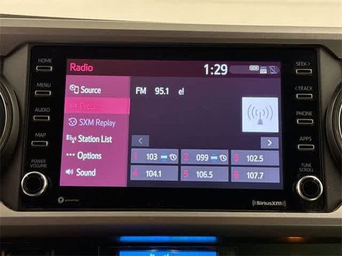 Used 2022 Toyota Tacoma SR5 image 10