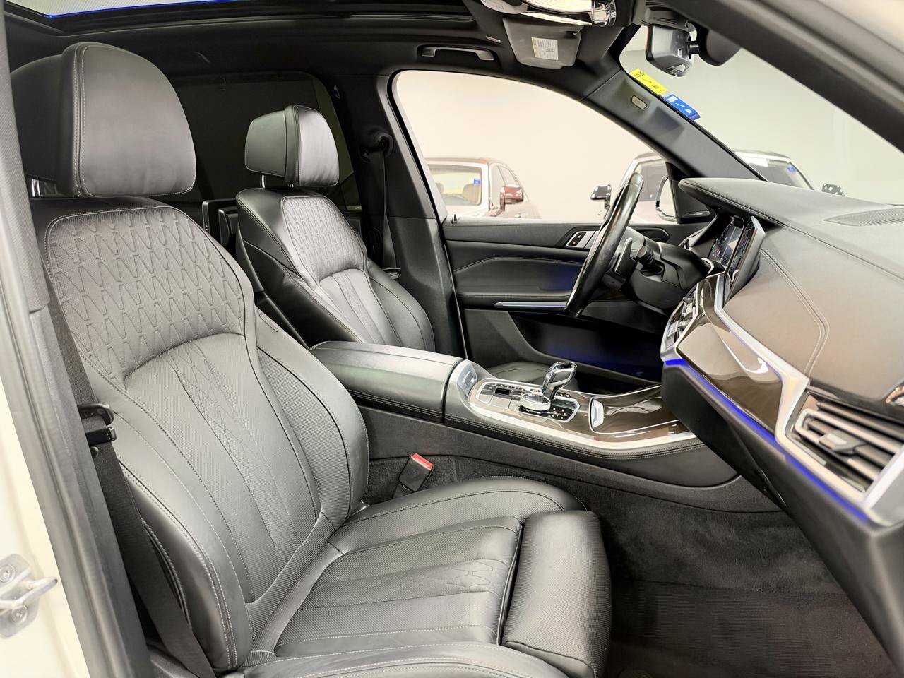 Used 2023 BMW X5 M50i w/ Executive Package AWD/4WD image 30