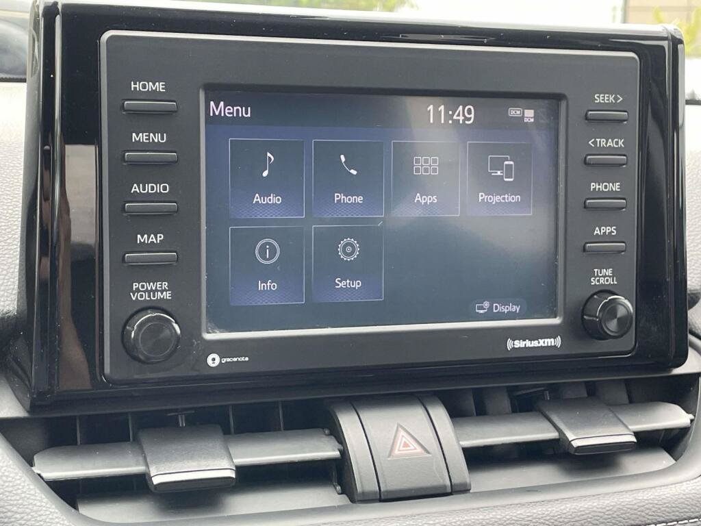 Used 2020 Toyota RAV4 LE AWD/4WD image 22