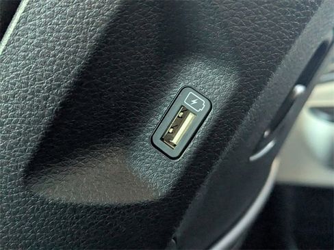 Certified 2024 Kia Carnival LX image 19