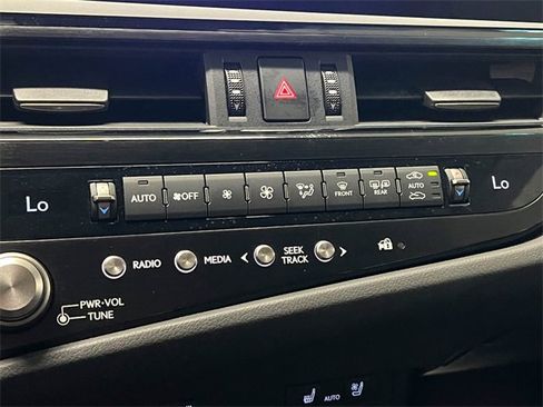 Certified 2024 Lexus ES 350 w/ Premium Package image 20