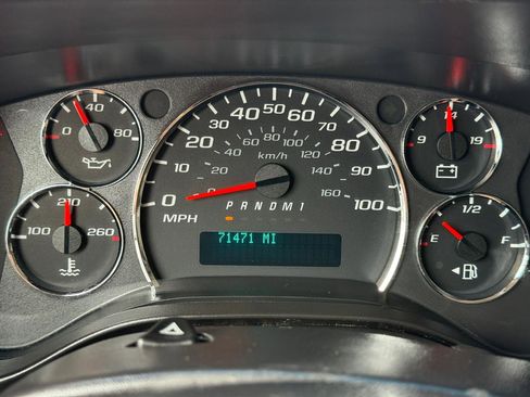 Used 2013 Chevrolet Express 2500 image 20